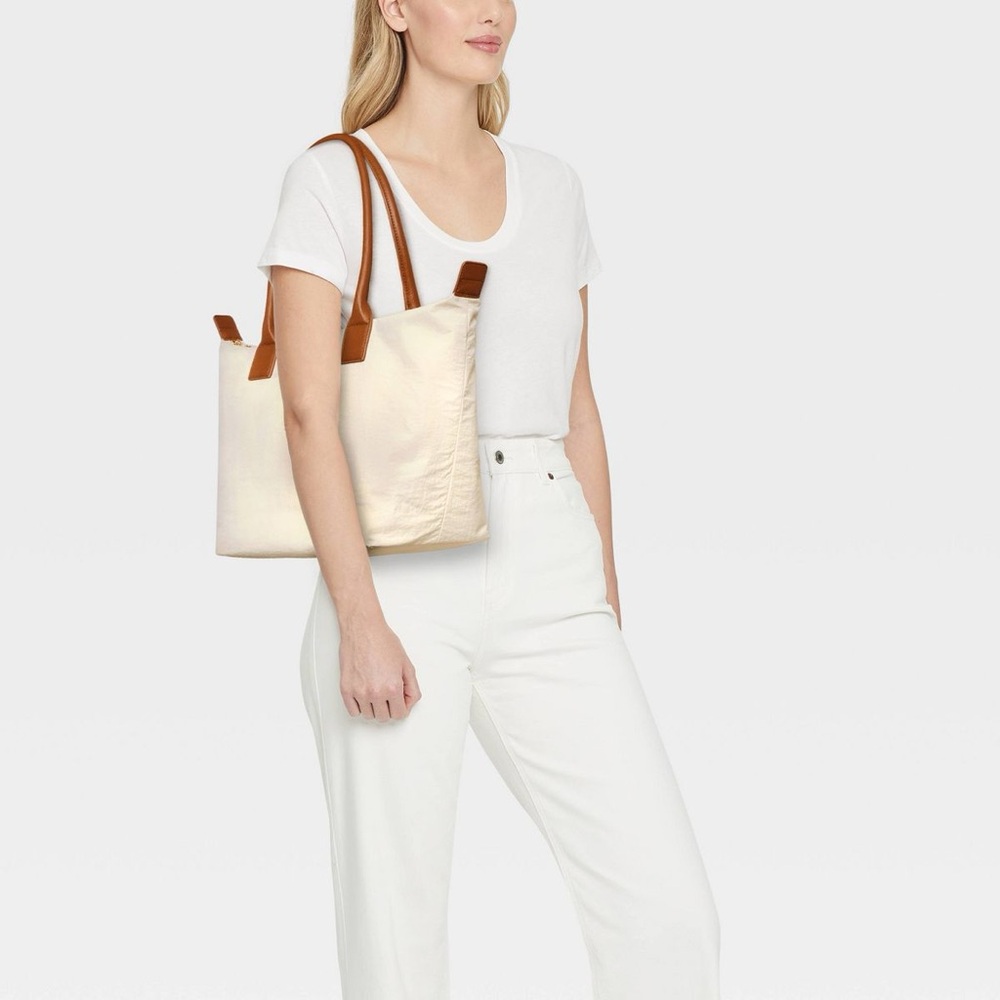 Universal Thread Foundational Tote Handbag-Beige - Picture 4 of 4
